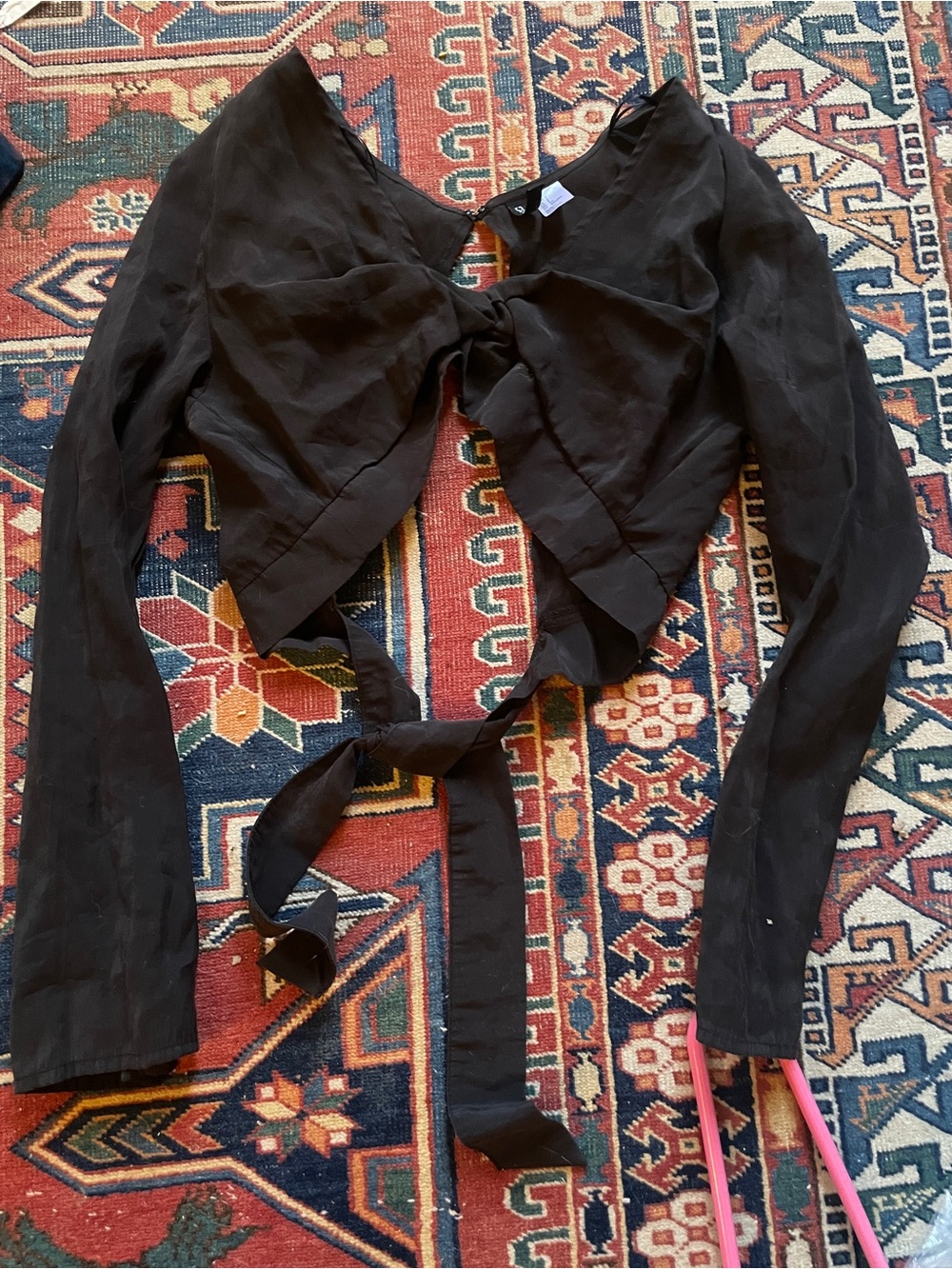 H&M Black Long-Sleeve Tie-Front Crop Top